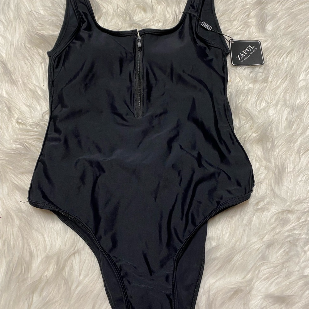 NWT Zaful One Piece Swim Suite Size Small US4
